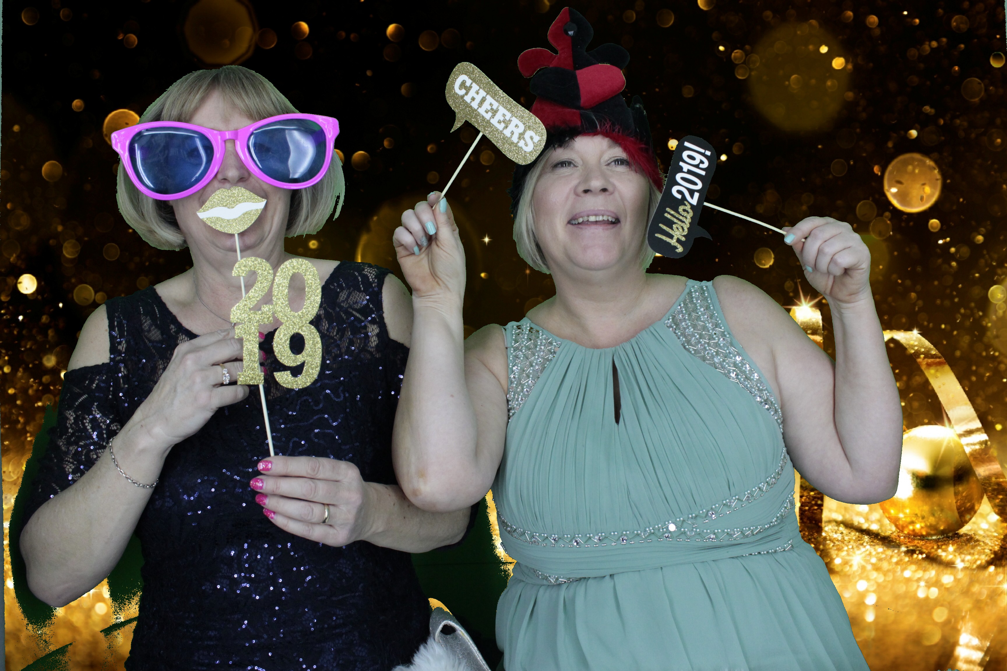 The Sussex Exchange New Years Eve | View more photos from the event at gallery.myphotoboothexperience.co.uk/u/MyPhotoBoothExperienceLtd/The-Sussex-Exchange-New-Years-Eve